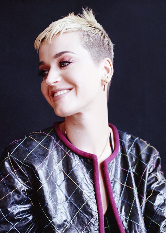 gifperry's tweet photo. n acredito que KATY PERRY inventou a beleza 😍😍😍 https://t.co/0mZAnlDbW3