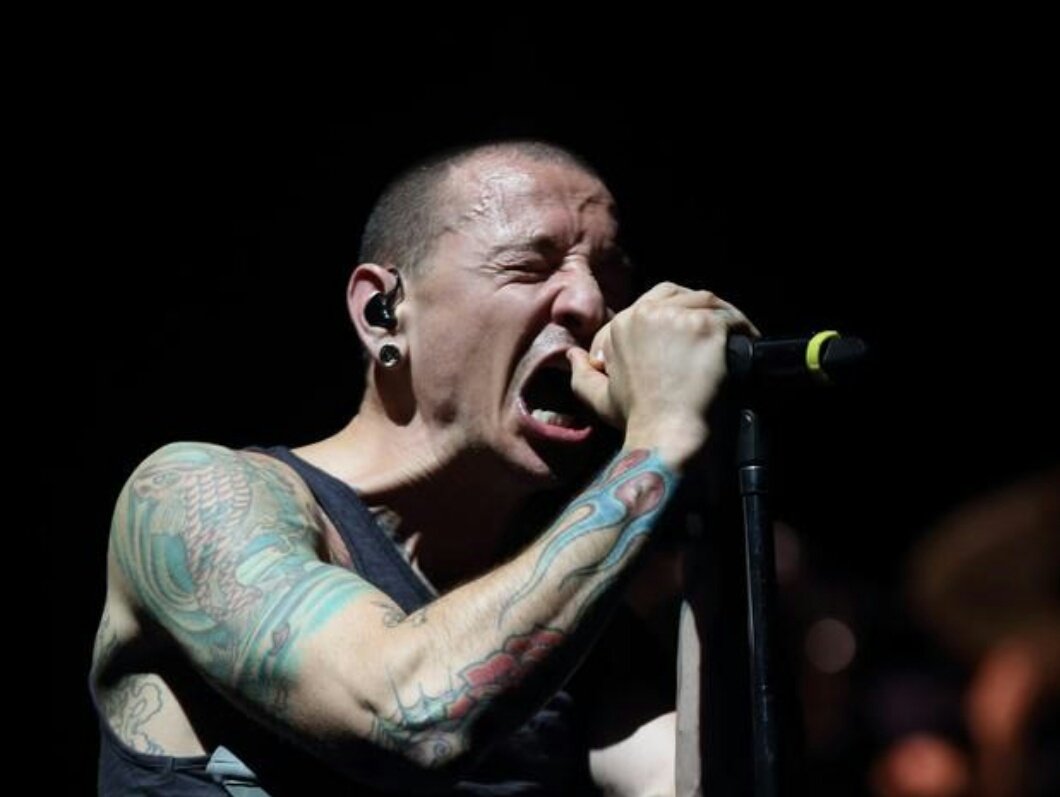 Miranai84's tweet photo. RIP #chesterbennington Mit dir geht ein Teil meiner Jugend 😖 https://t.co/EUt5IxdGoK