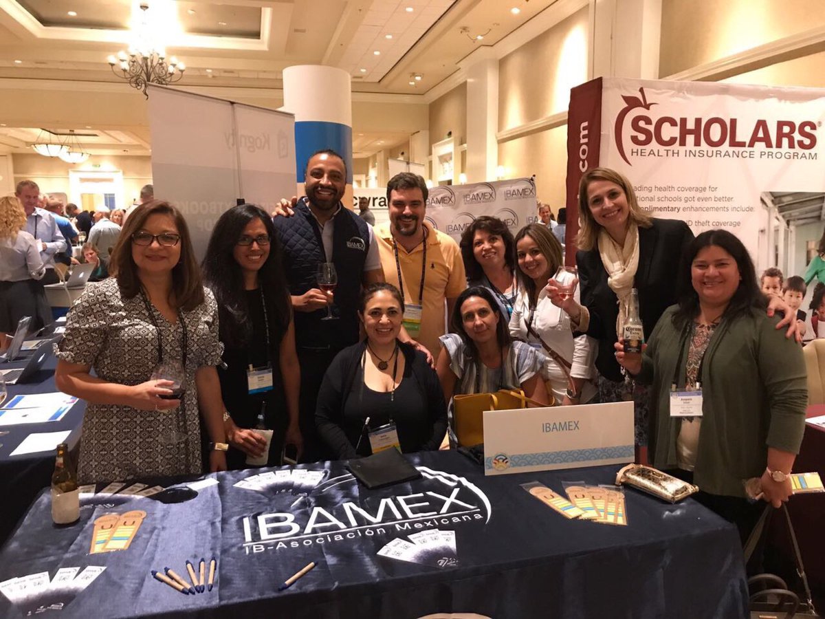 natieso's tweet photo. El lugar de encuentro de los latinos: el stand de IBAMEX#IBORL2017 - https://t.co/WfpNSDo0ez https://t.co/fMpEhz0y0I