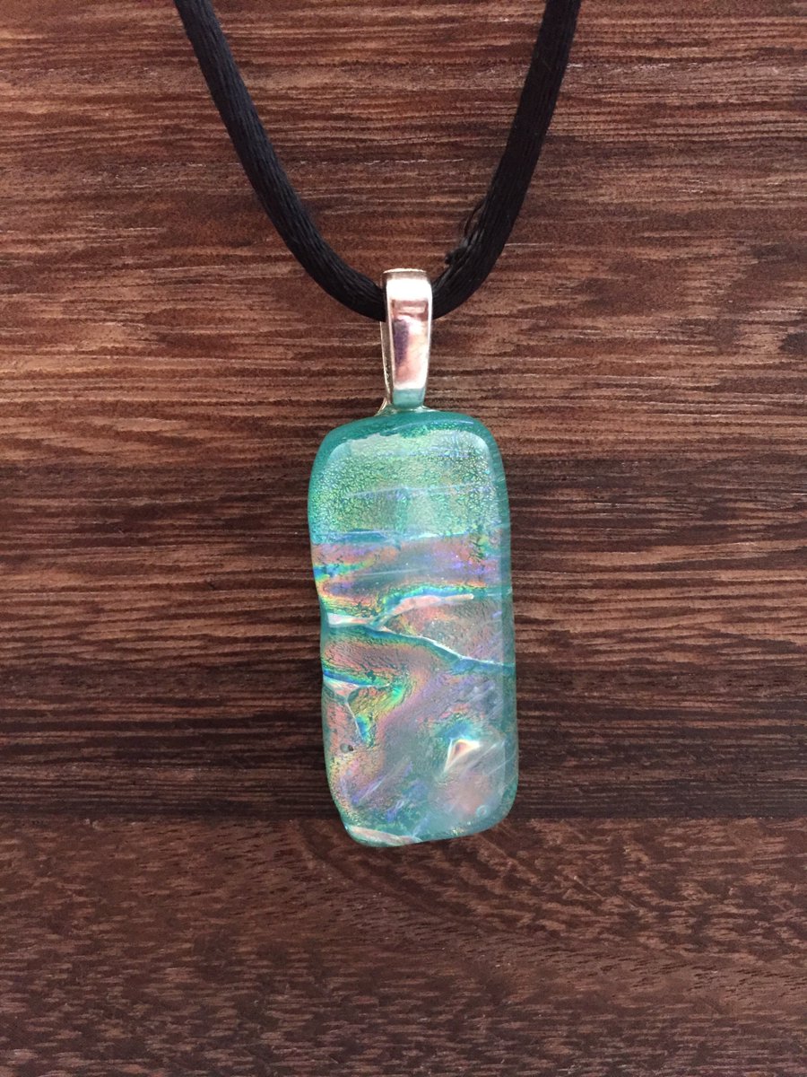 Glitzglass1's tweet photo. On sale now! Grab it! It won't last! Feelin' a little summerish. It's name is Caribbean Waters.  #glitzglasscreations #imadethis #oneofakind https://t.co/EcAiTJHj6t