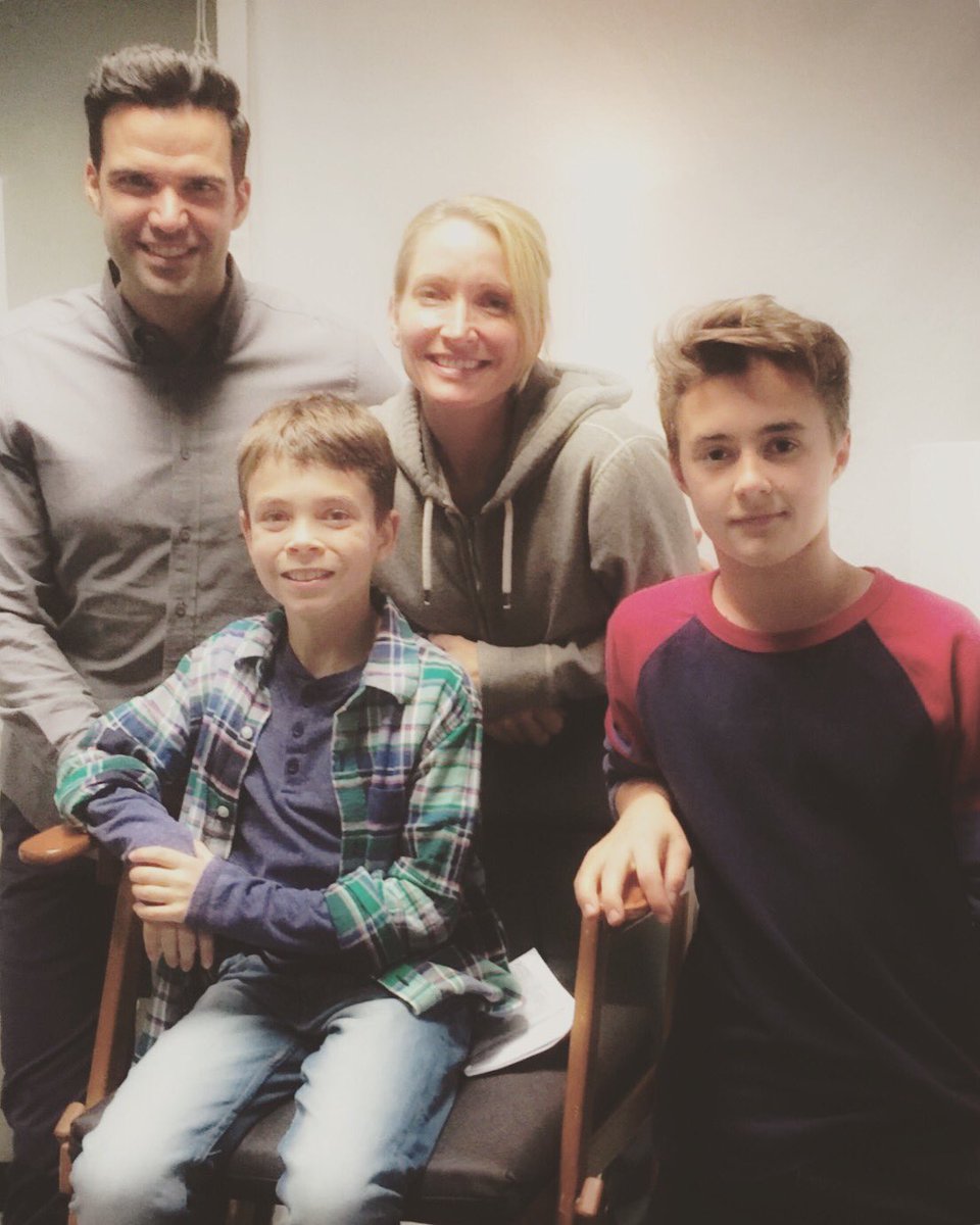 johnpaulRuttan's tweet photo. My Saving Hope family! Episode La Famiglia tonight. @BenjaminAyres @noldenmichelle @CTV_Television @ItsMeKimShaw #savinghope https://t.co/cJdOK3Xr9j