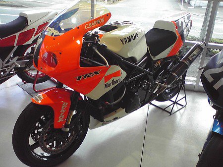 鈴菌が羨む変態 #鈴鹿8耐 TRX850 リーンウィズの貴公子クリスチャン