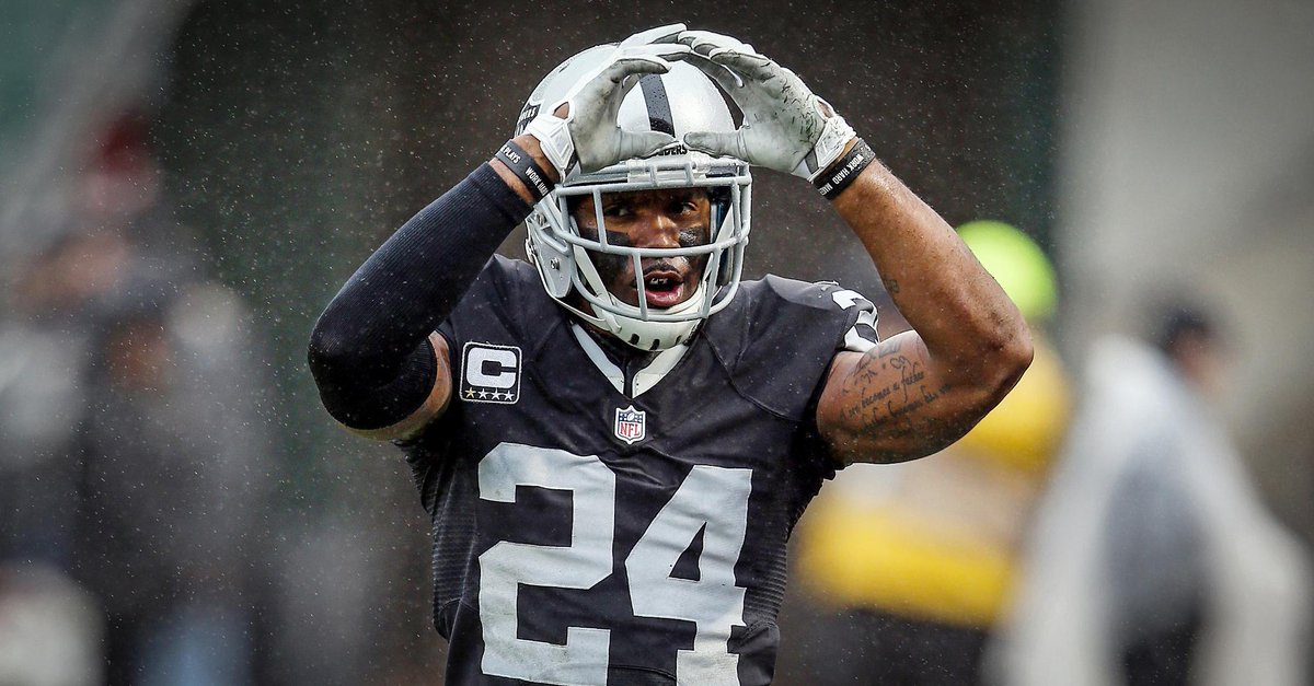 Raiders's tweet photo. "I feel like I'm 22."

- #TBT to @cwoodson24's 18th and final Training Camp

Watch: https://t.co/M4Ru5Ky5mW https://t.co/zuIhfy0crB