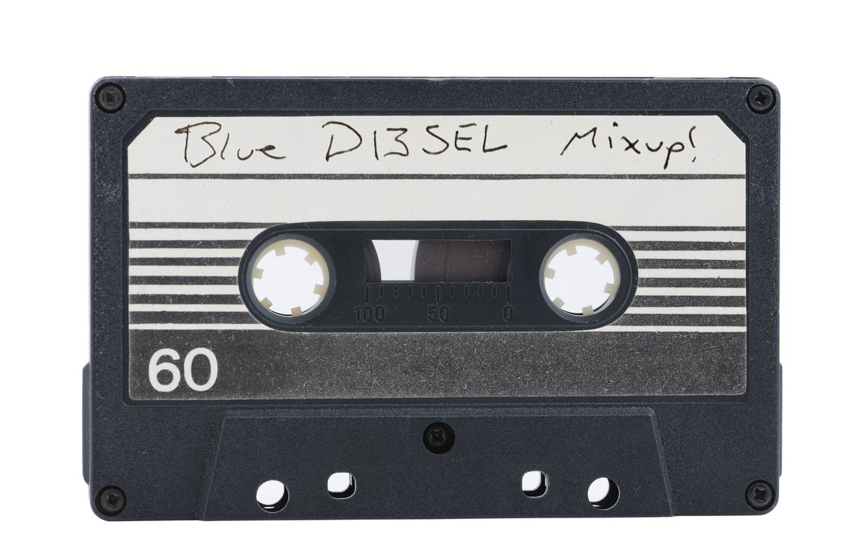 WulfeAdams's tweet photo. Listening #oldskool style to my bands sounds... @BlueD13SEL https://t.co/Ie14bmhxJM