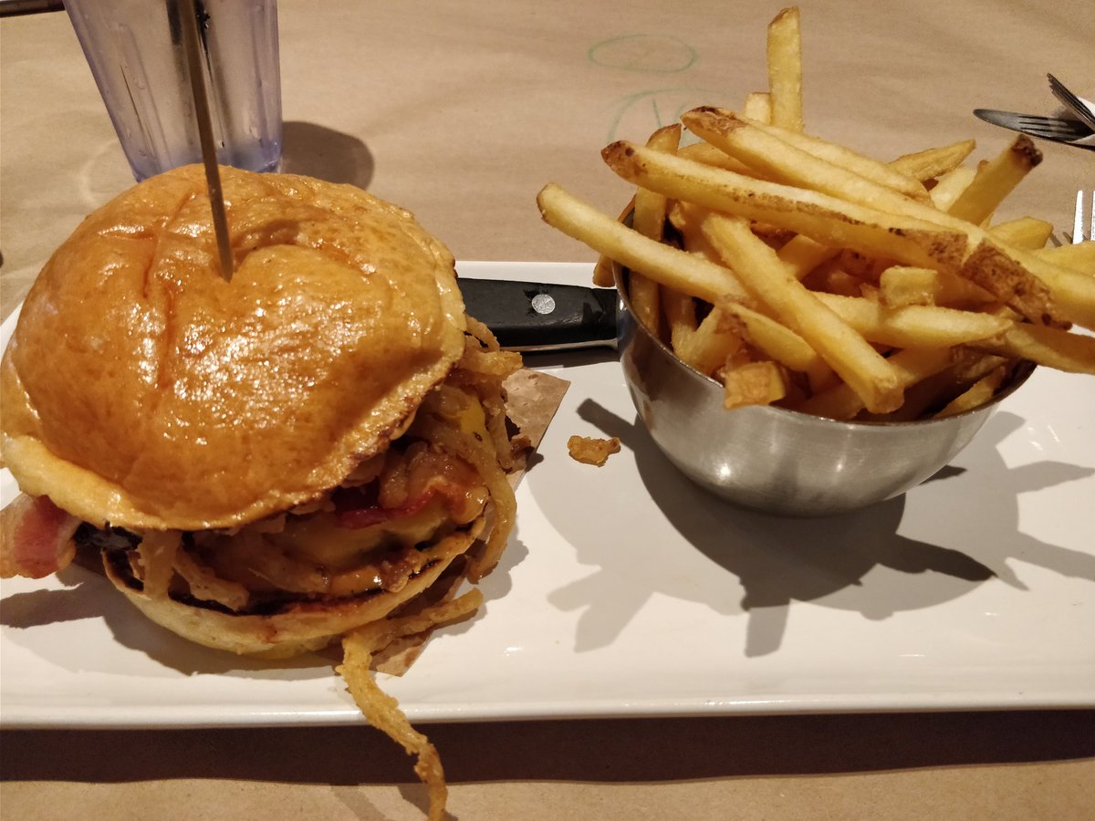 Jack Astor's (Jack_Astors) Twitter