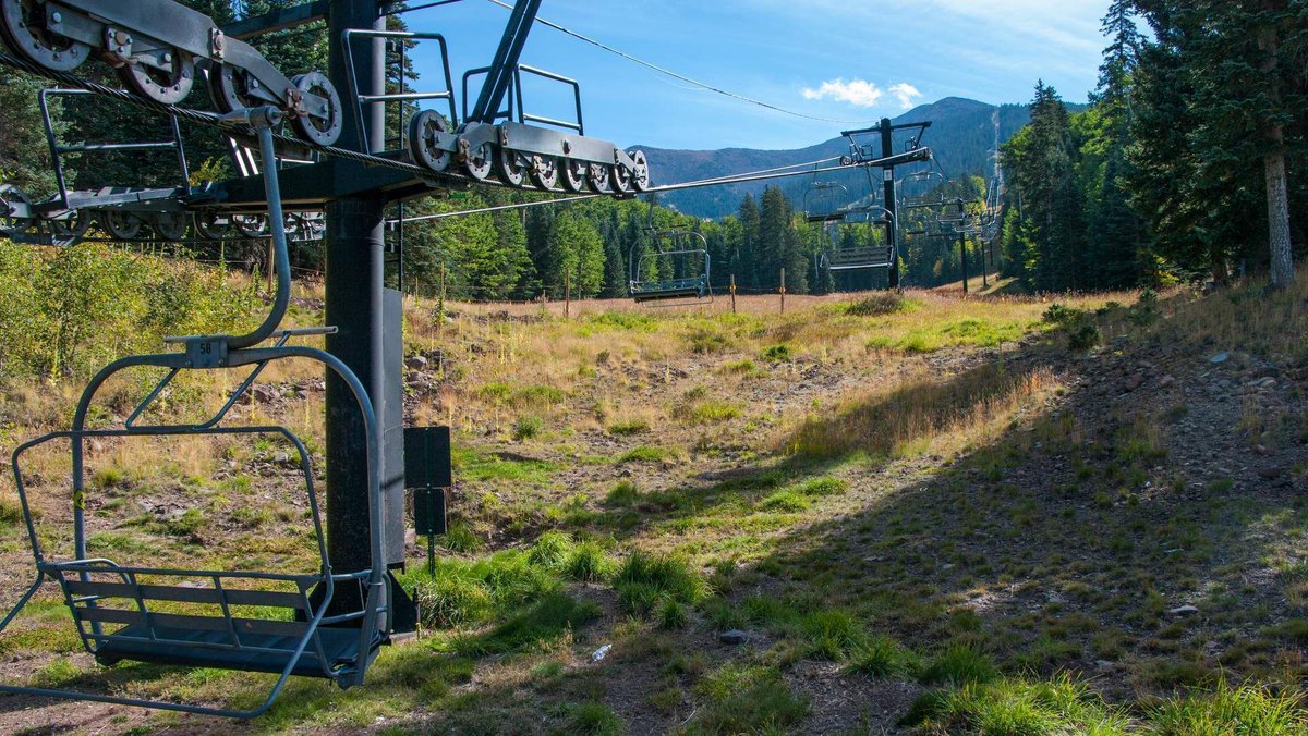 CoconinoNF's tweet photo. #RangerTalks at the Arizona Snowbowl Scenic Chairlift 10AM-4PM Friday-Sunday β° https://t.co/0nBbiaDJ29 #Flagstaff https://t.co/ZvmJMwGIDN
