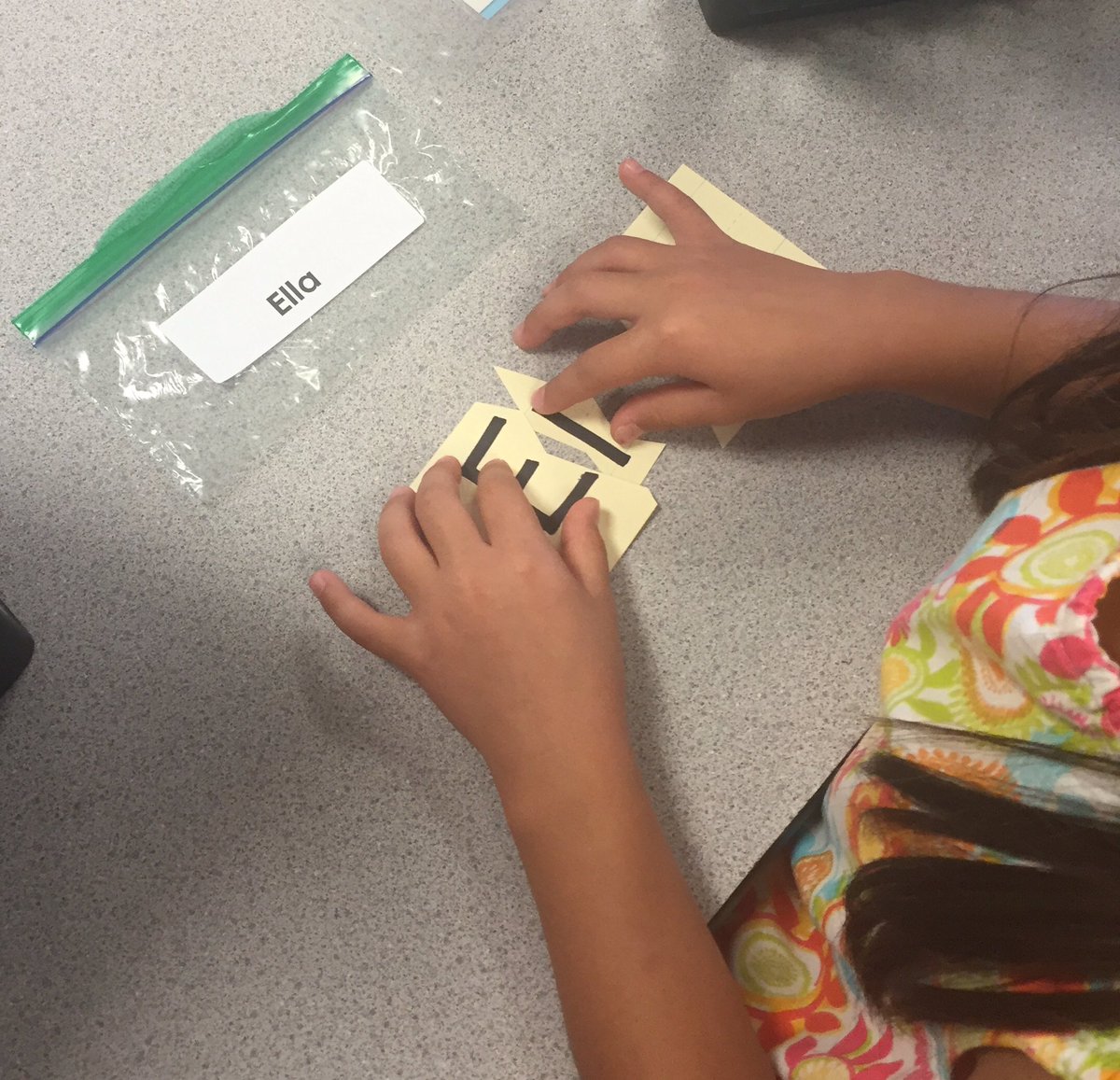 hrogers6moldova's tweet photo. #kindercoltscan #wordworkfun #namepuzzles @MiddleCreekES https://t.co/d4rQEnLTbR