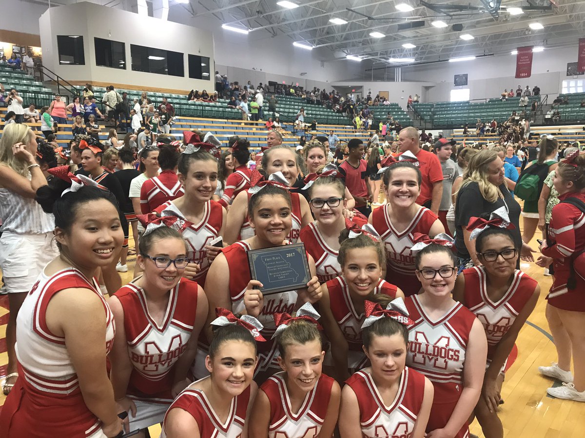 MexicoMoHS's tweet photo. Both squads took home first place plaques from the MCCA regional competition! #cheerarmy #bulldogpride https://t.co/RpyVKdHJl6