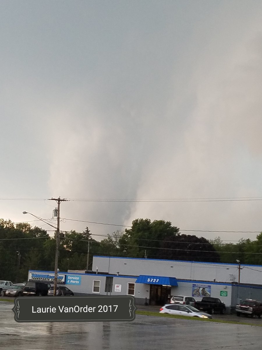NWS has confirmed two tornadoes struck WNY today, in Hamburg and Holland. ow.ly/4GtS30dNsvZ