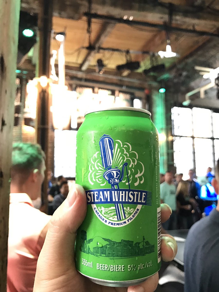 Great event @_Smashfest, having some ice cold #SteamWhistle the SteamWhistleBrewery. Good cause! #RareCancerResearch #Charity #TorontoEvent