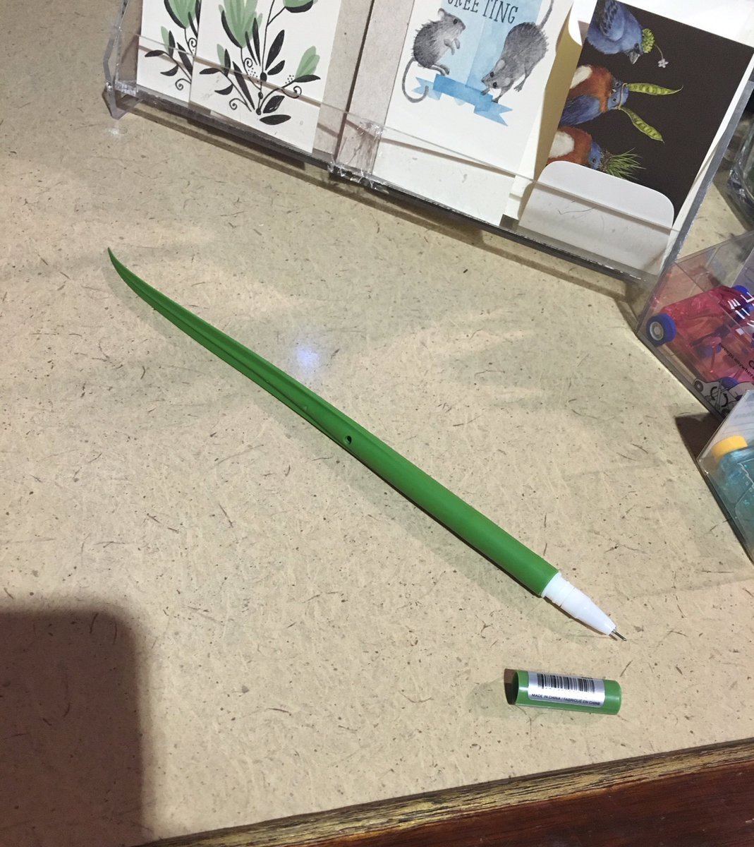 itsPlanty's tweet photo. [ Check out these pens !!! ^-^ 
#leafpower ] https://t.co/wqNQNsvdfC