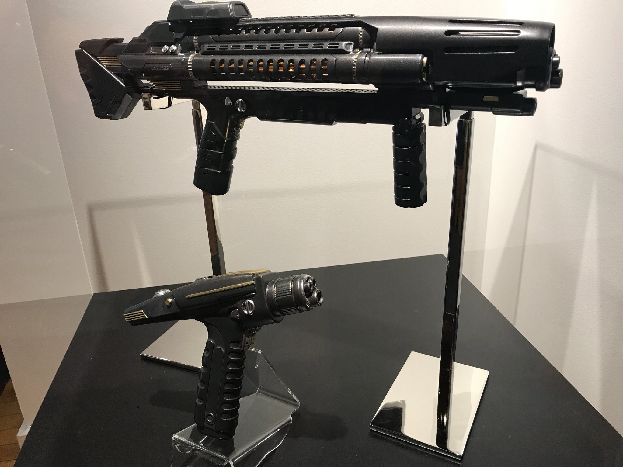 DFNA9EQUIAEHxAe.jpg:large