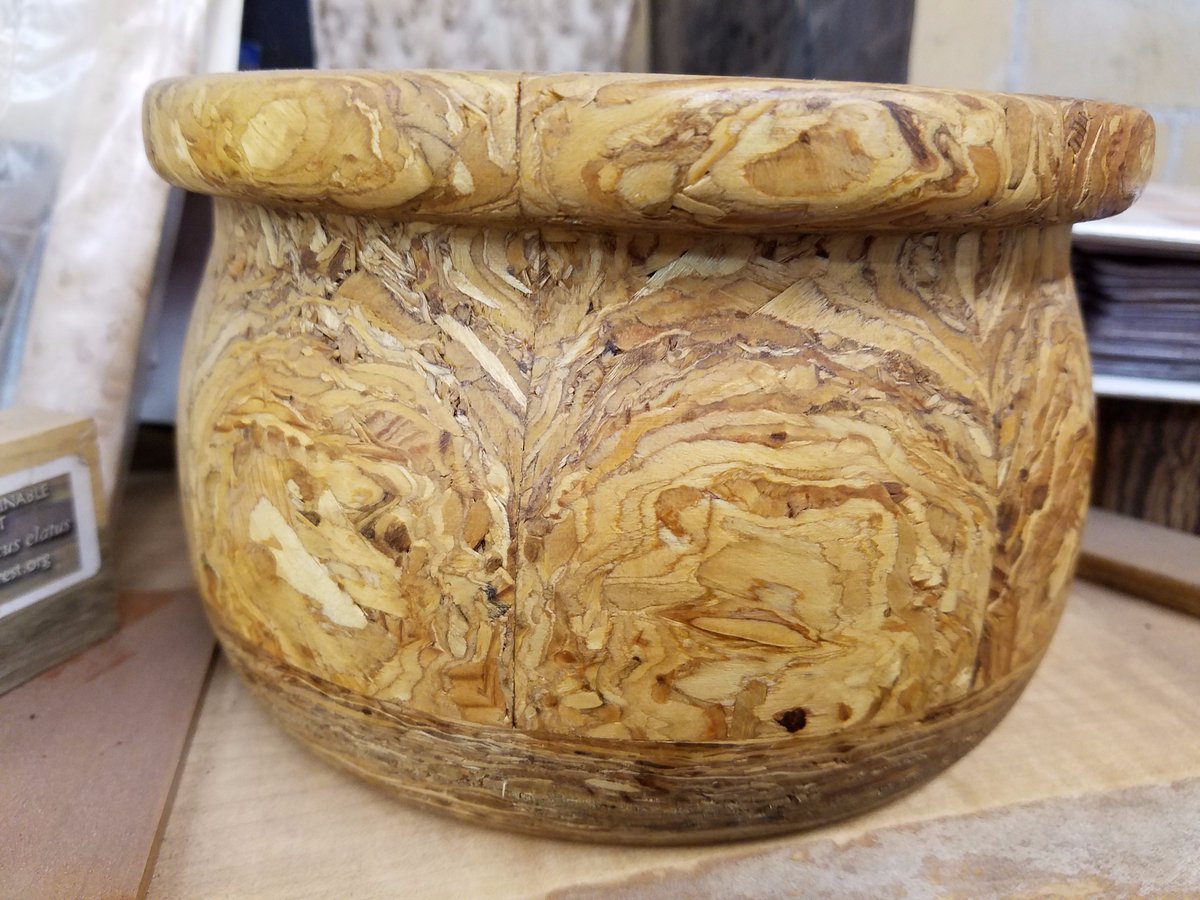 BellForestProd's tweet photo. Have you ever seen a bowl made out of OSB?

#bfp #bellforest #osbbowl #turnwhateveryouwant #woodworking https://t.co/ugm7A2fVzq