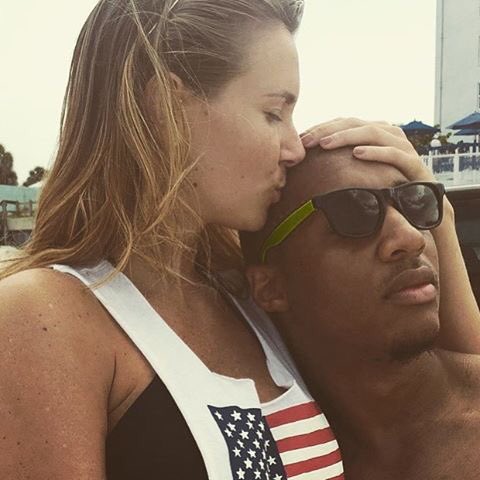 PrincessLeayna's tweet photo. Idk who you people are but stay swirling. In love with it #Swirling #InteracialCouples 💕💕 https://t.co/0JPFVzyPNL