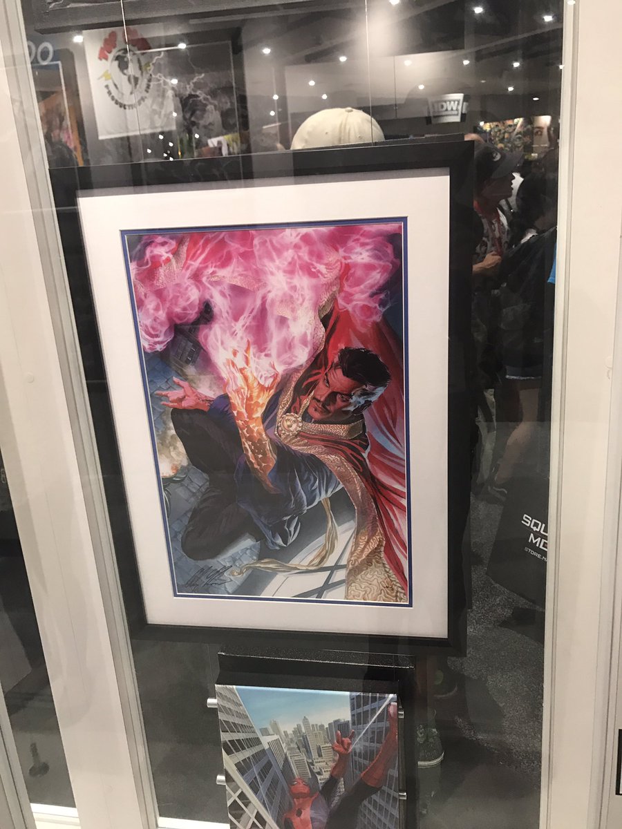 devon_ditton's tweet image. #SDCC17 #alexross