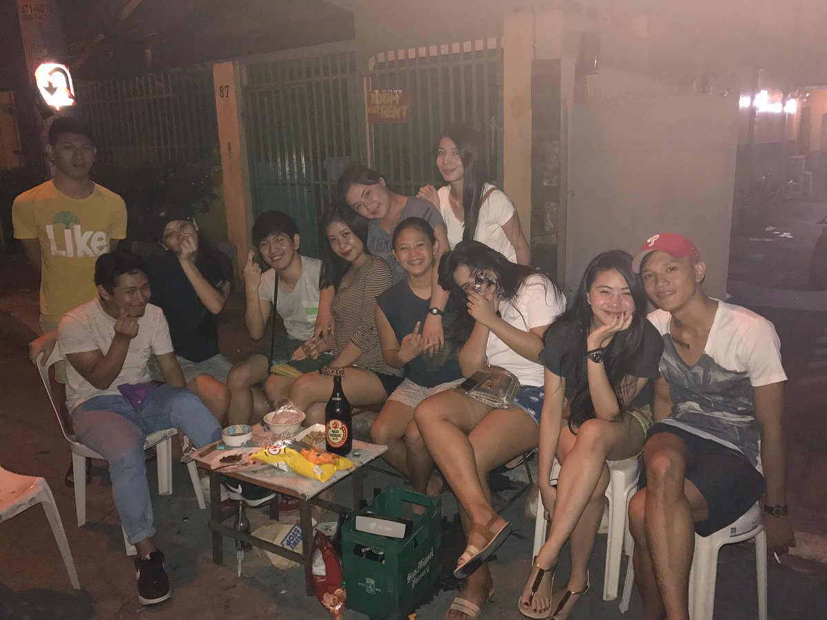 AngelJDuka's tweet image. Ingat always lance mwah!! 😘😋🤘🏿🍻 #Awhileago