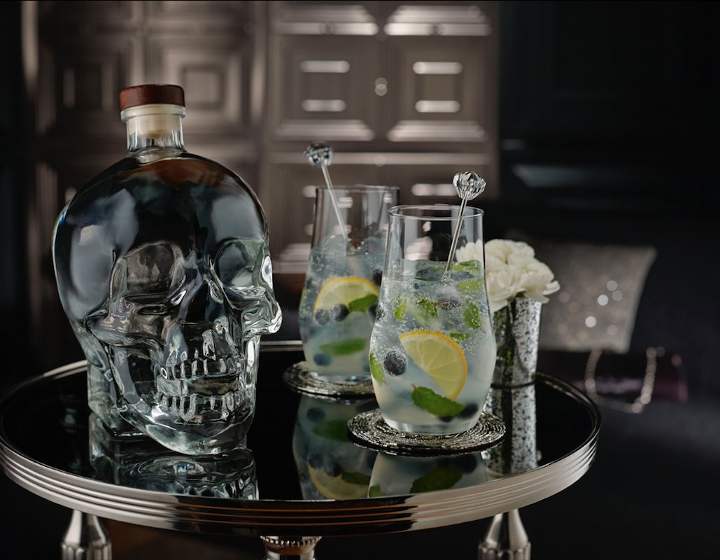 Craig_Stack's tweet photo. Crystal Head Vodka has recently landed on SA shores. We're giving away a hamper worth R1,000

https://t.co/CudC6G1I8i

RT if you want it. https://t.co/NcGW9bAGJd