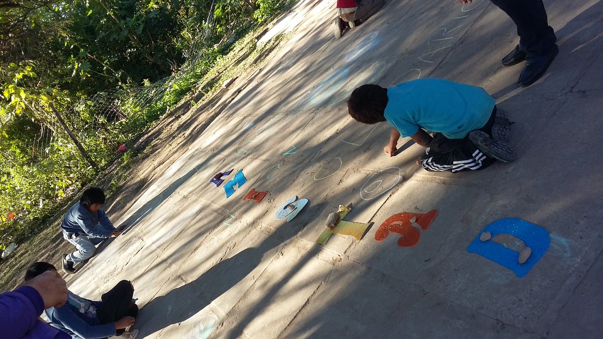 SoniaGu4's tweet photo. Cai32 mmcc soniaGuzman. Jugando en el dia de la amistad https://t.co/D2ttLFdDx0