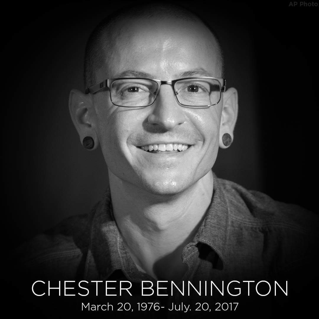 zxandersfather's tweet photo. It's so unreal... #RIPChesterBennington #LinkinPark @linkinpark https://t.co/Hr6MNyy7oA