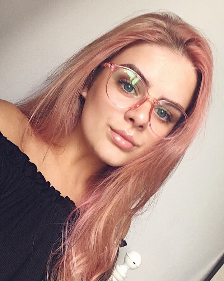 begforloves's tweet photo. my entire life has crumbled but my glasses match my hair. that's all i have left. https://t.co/CEJ13B4dJV
