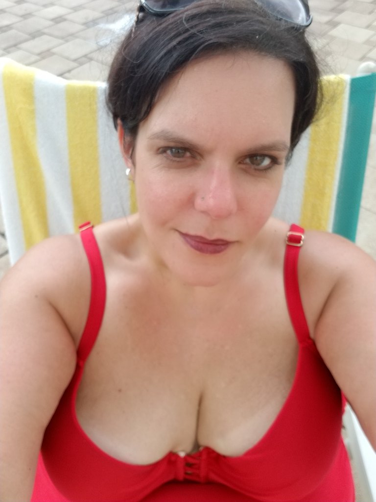 kierstenkrum's tweet photo. Made it. #RWA17 #Orlando #FirstTimeInFlorida #WhatLaunch? #Margaritaville https://t.co/7B0uuIuNOU
