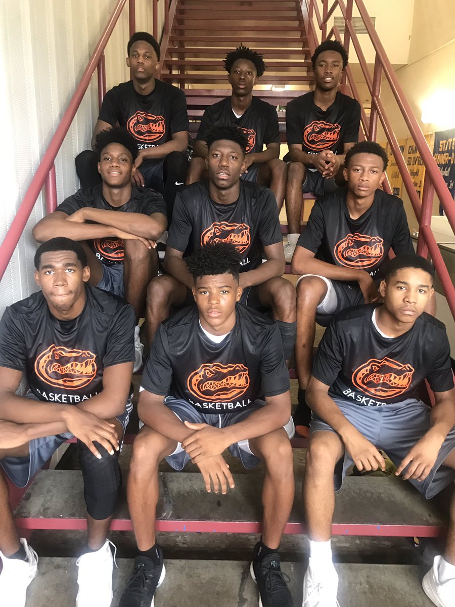 _FearlessElite_'s tweet photo. Gators Elite Gold Has Arrived For @BigfootHoops LasVegasLive.. Wins First Game 89-47 #GatorsTested #Juice #GhettiSquad @DeHeat1Nation https://t.co/84MMx4Xbo4