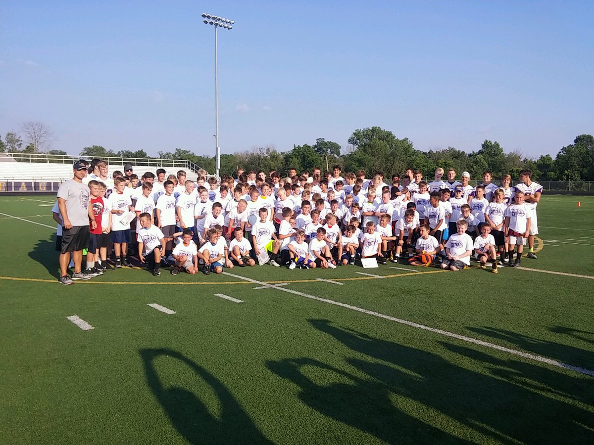 BbrookFootball's tweet photo. Great week Bellbrook Football! Thanks to the 100+ youth that participated! Best of luck to all teams this fall!#BellbrookFootballFamily https://t.co/PCTmMsvMjh