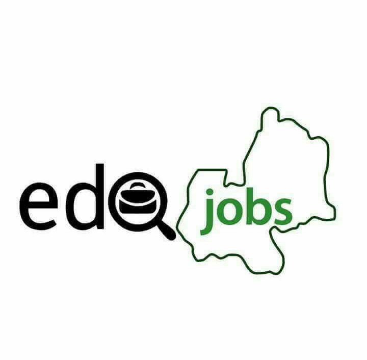 OgoIsioma's tweet photo. @EdoStateGovt has began training for University & Polytechnic graduates on Media Marketing as part of its #EdoJobs initiative.
#EdoDigiComms https://t.co/d9o52MqfBZ