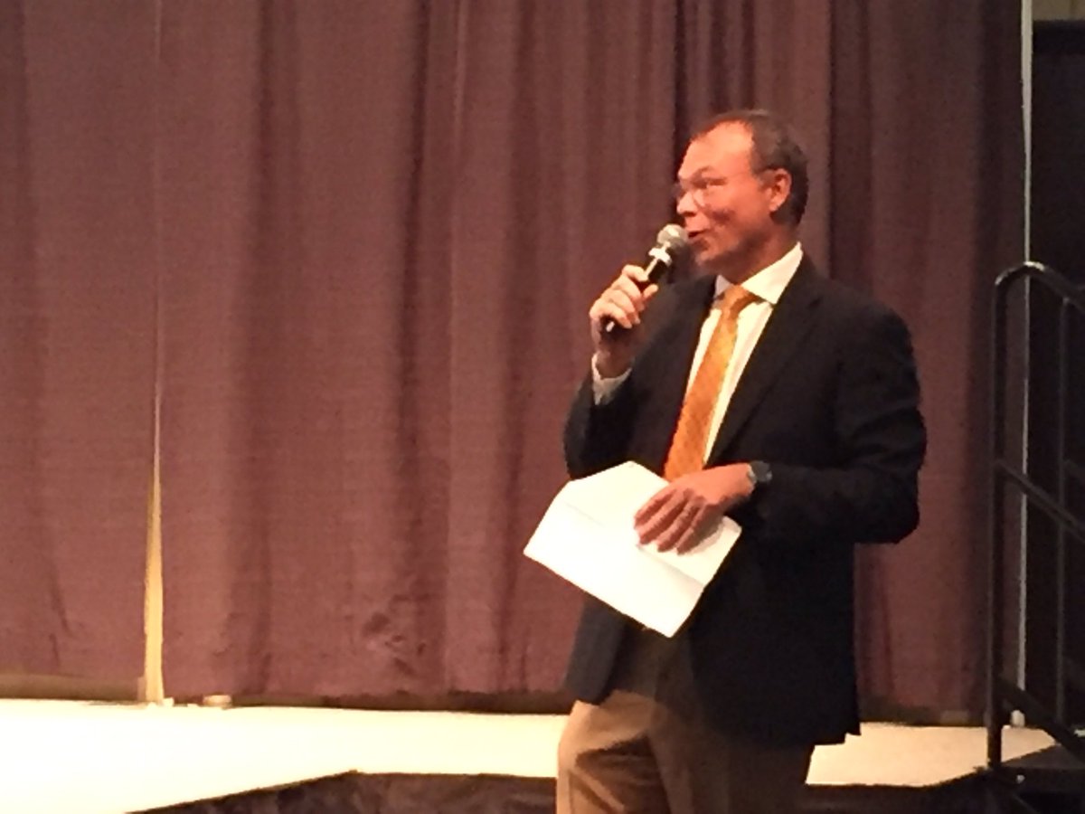 mvalliance's tweet photo. VUMC President Jeff Balser begins the Open Mic session
#StrategyShare17 #HealthEquityLeaders https://t.co/gb4UXOUkIr