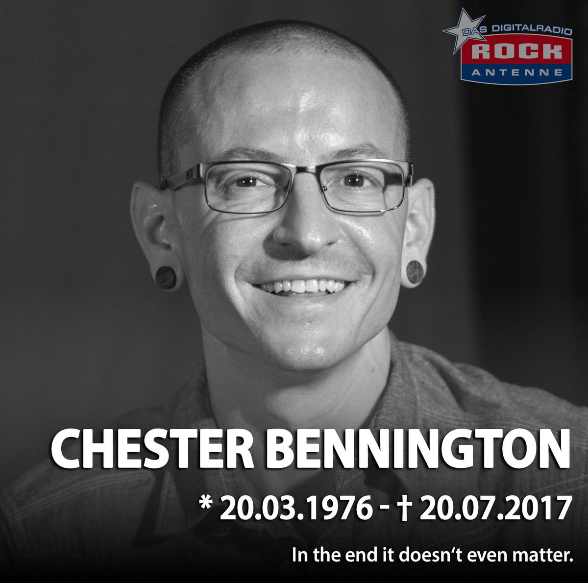 rockantenne's tweet image. Auch wir lassen unseren Tränen freien Lauf: R.I.P, Chester Bennington.