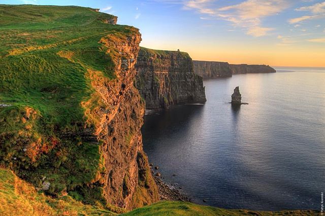 Nvr2Lte2Lve's tweet photo. Sunset over the Cliffs of Moher, County Clare, Ireland ? Here, ice age landscapes meet west coast warmth, and unbroken views connect the mou https://t.co/jgPmMDZh2H