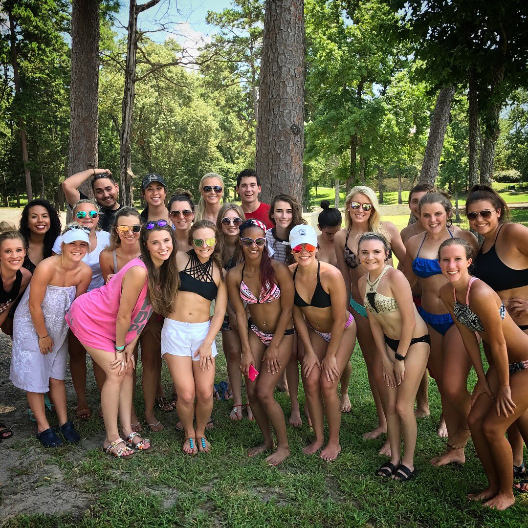 UTTyler_Spirit's tweet photo. We had a blast at Tyler Paddle today during our break. #tylerpaddle #uttylerpatriotspirit #uttyler https://t.co/FHn14Tqkgg