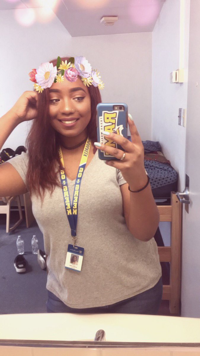 unsleepyx's tweet photo. Sooooo ready for the fall ππ½ #TxWesBound https://t.co/T3m7fbyaRY