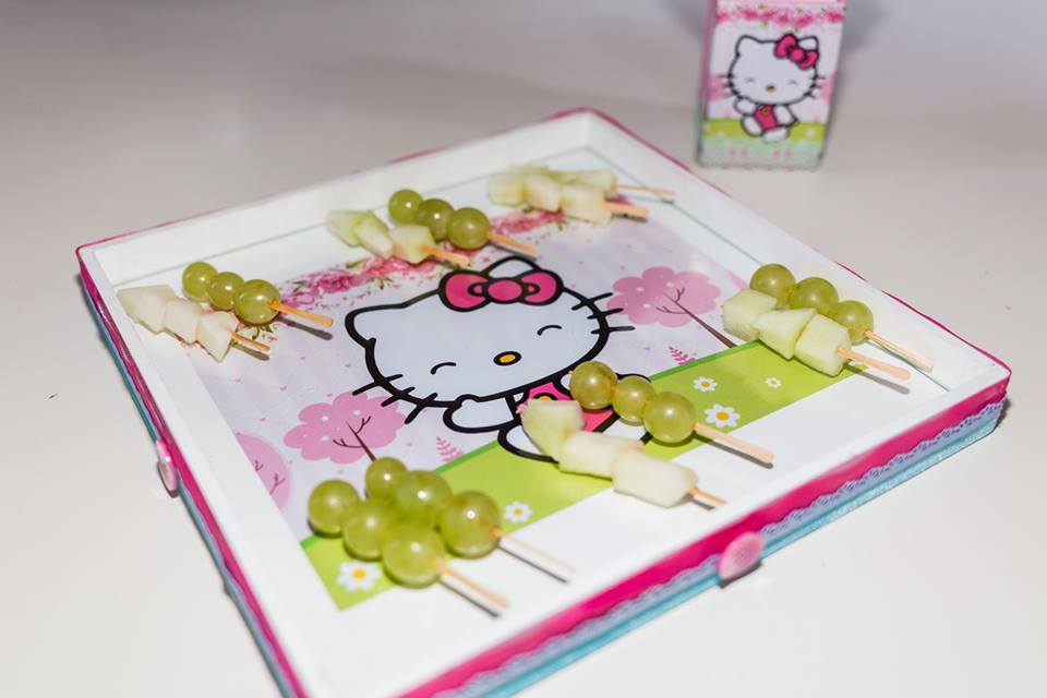 carlamfestas's tweet photo. Toda delicadeza de nossa bandeja e de nosso porta guardanapo!
Personalizamos no tema da festa. Não são lindos? #hellokitty #buffet #buffetRJ https://t.co/azIATDs7Z0