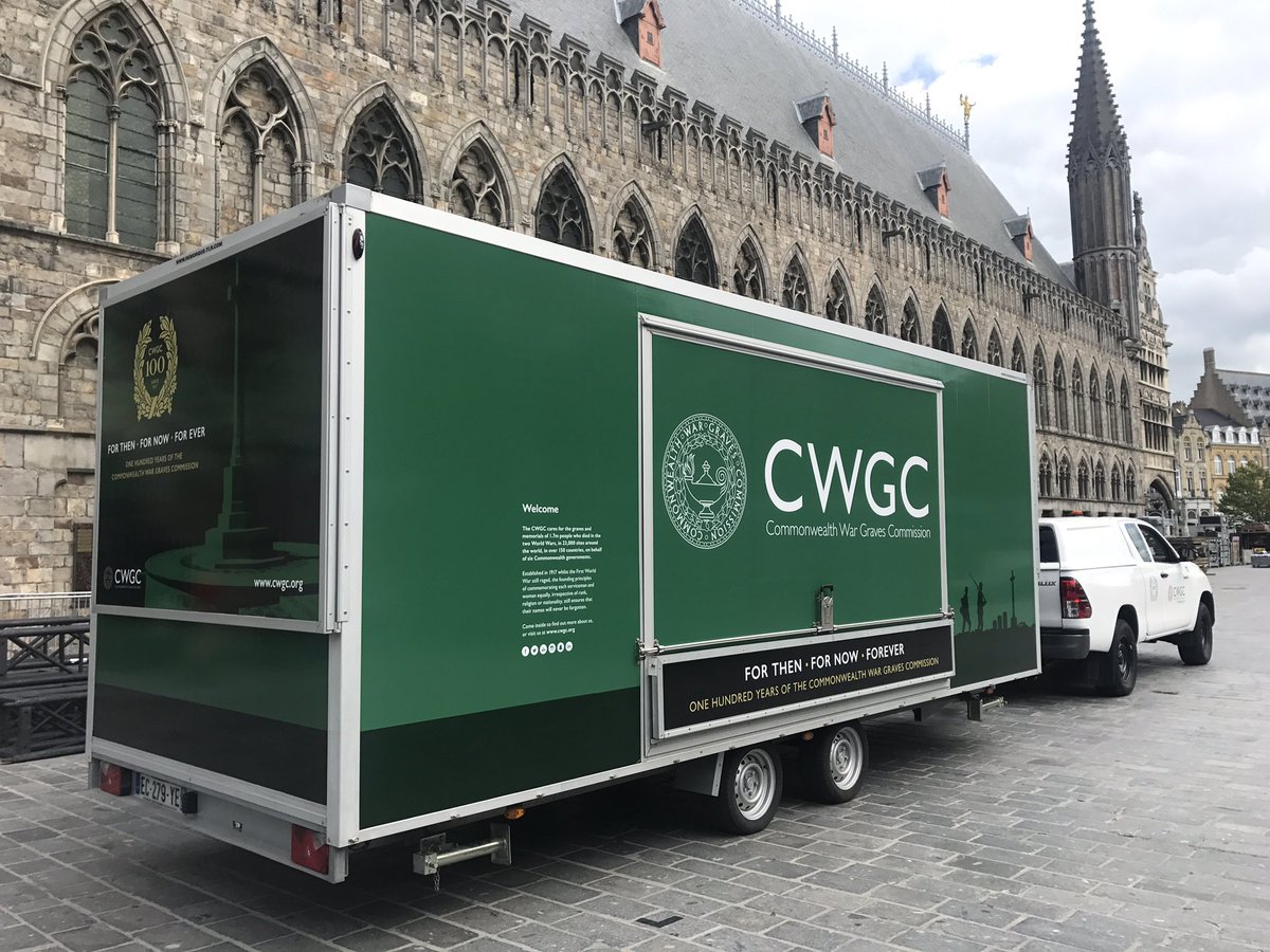 Coming to Ieper? Pay a visit to our <a href="/CWGC/">Commonwealth War Graves</a> exhibition trailer in the Market Square #MeninGate90 #Passchendaele100 ow.ly/MIuW30dM7Fx