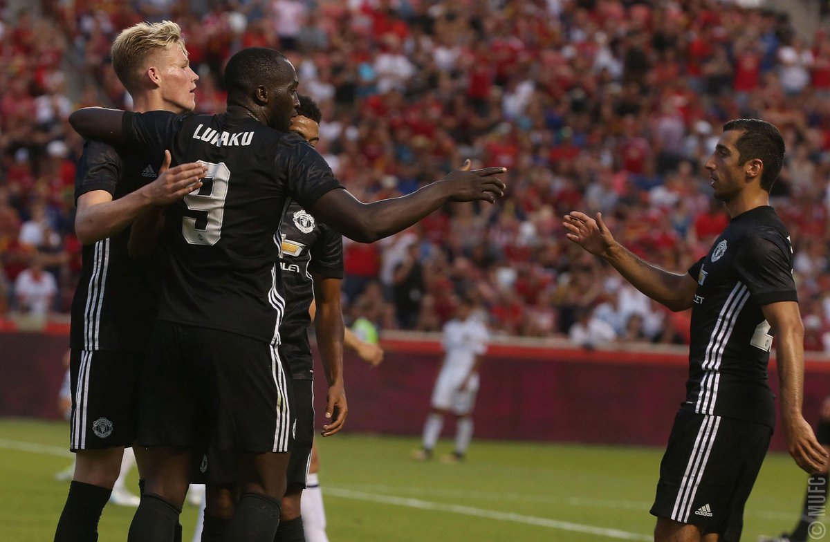 ManUtd_SM's tweet photo. Em Madrid, Manchester United e Atlético de Madrid empatam por 2x2, em amistoso bastante disputado. #MUFC #PréTemporada https://t.co/kVdxf9UnuS