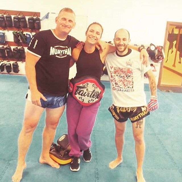 ruthashdown's tweet photo. #friends #muaythai #trainer #champions @CrawleyMartArts https://t.co/7ymLrvJi5d