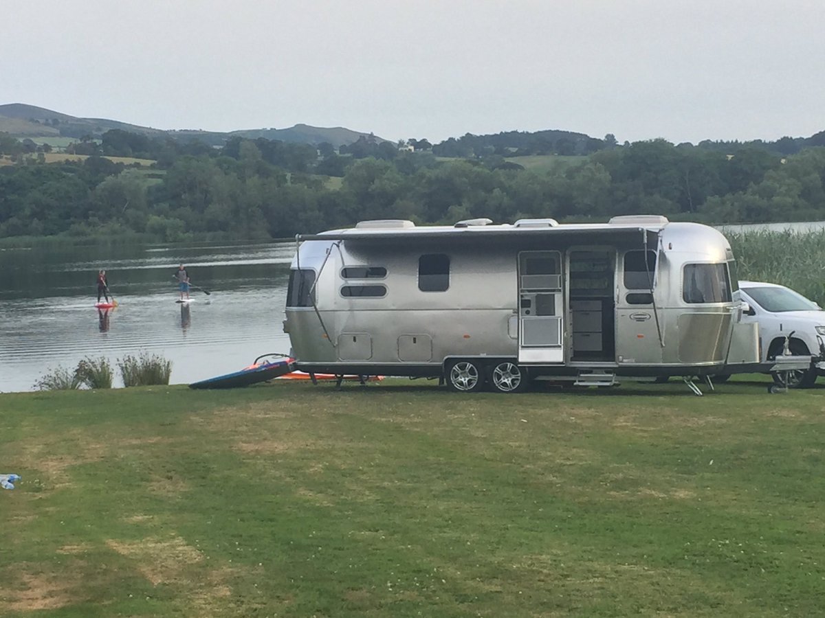 I see the Airstream for the first time - OMG! What a caravan #supercool!!@swiftgroup