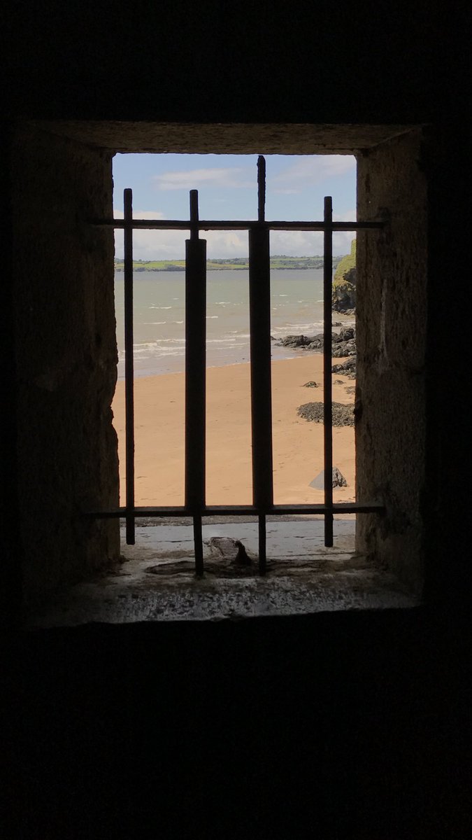 HeritageToursWx's tweet photo. Windows &amp; Doorway into my day @hooklighthouse &amp; @DuncannonFort #madaboutnorman #staywexford #aboutanhour #williammarshall #greatestknight https://t.co/MIu0TnqBaQ