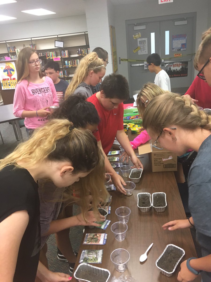 chris_redemske's tweet photo. It was a full day today at #rpshal camp @RalstonMS ! Guest speakers on hacking and food science. Also herb gardens! πΏ@SheetsLegitLit https://t.co/atumPTHBEj