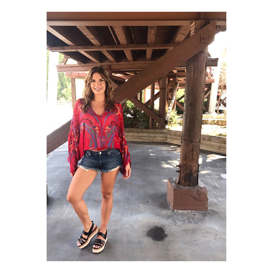 FernandaKellyyy's tweet photo. #FerLook #LAnzateShow #StyledBy @LaCatrinaStyle #ootd #Macys #KellyMonster😈 https://t.co/bt111W0ZzI