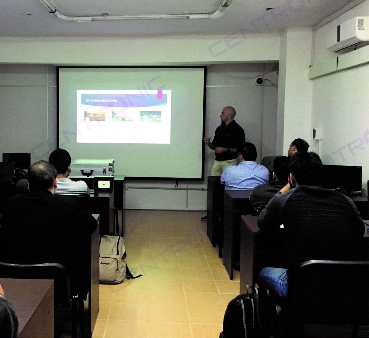centronicPy's tweet photo. Excelente jornada de capacitación a nuestros clientes. #HDL #SmartHome #Domotica https://t.co/6hnoh4UG36