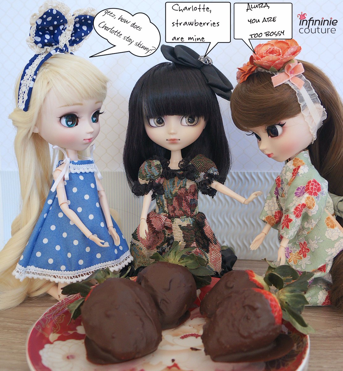 InfininieCoutur's tweet photo. Pullips are fighting over strawberries
#pullip #doll #pullipaccessory #love #food #toystagram #jpgroove #pullipstyle #priorities #australian https://t.co/0RYrorMRPK