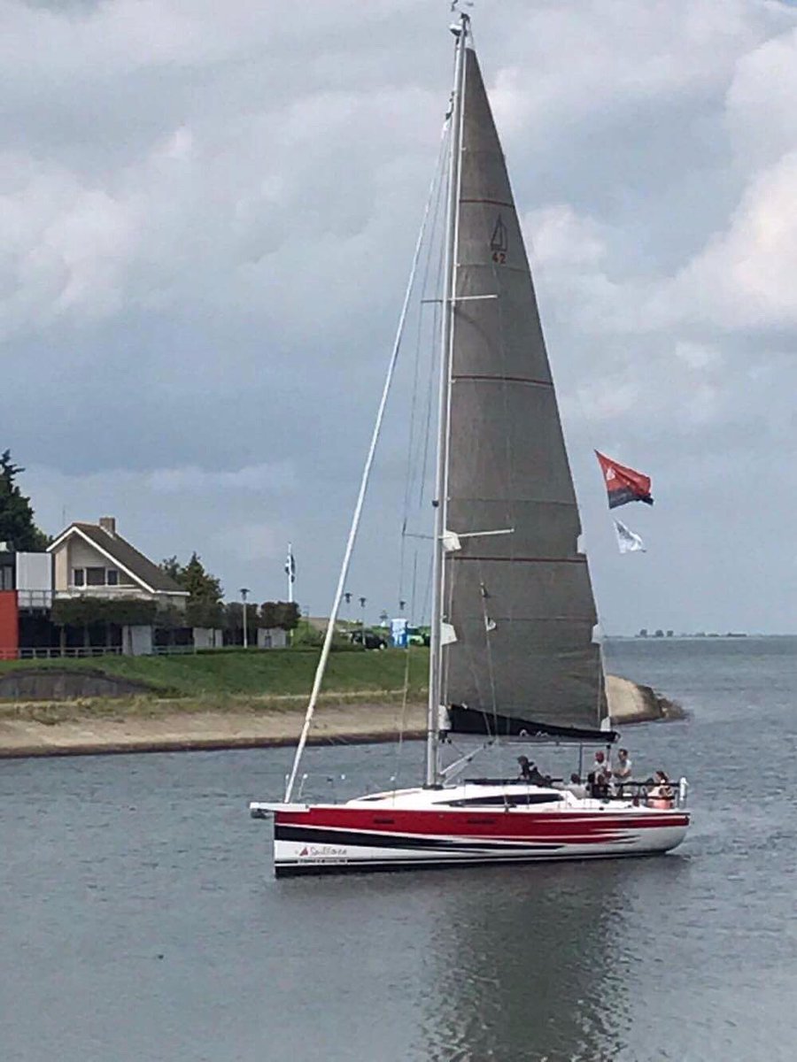 sailforce's tweet photo. Vrijdag 21-7 geen zomerzeilen, wegens exclusieve charter. Wat een leuke eerste week. Ben jij er volgende week bij? https://t.co/LJVIBxHQOQ https://t.co/9KLcvh6T5M