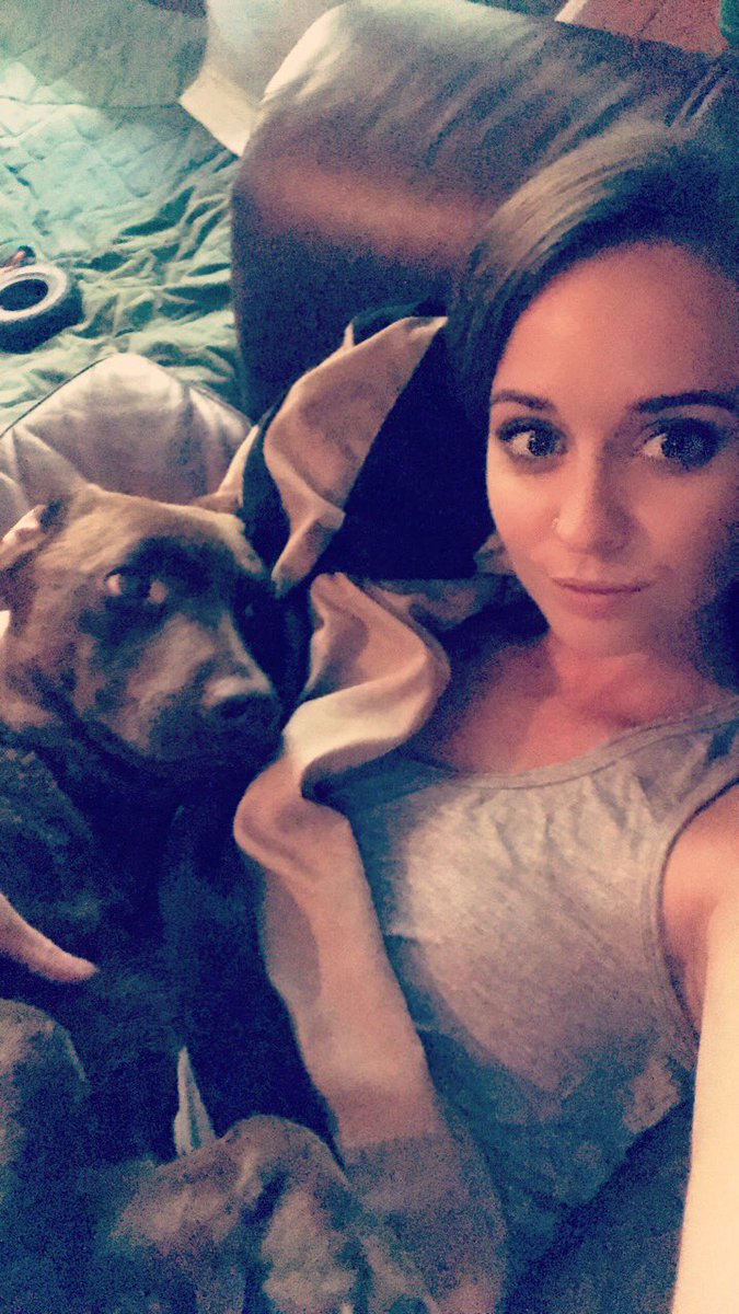AReneeAllhands's tweet photo. #CuddleMode https://t.co/lUBfN4b0z3
