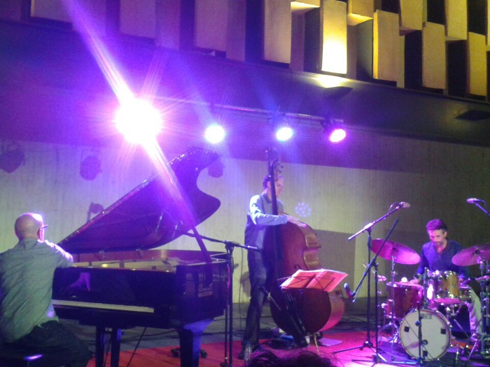 JordiColonques's tweet image. A l'umbracle, al Festival de Jazz de Peníscola @BRON_jazz @vicentcolonques #aramateix
