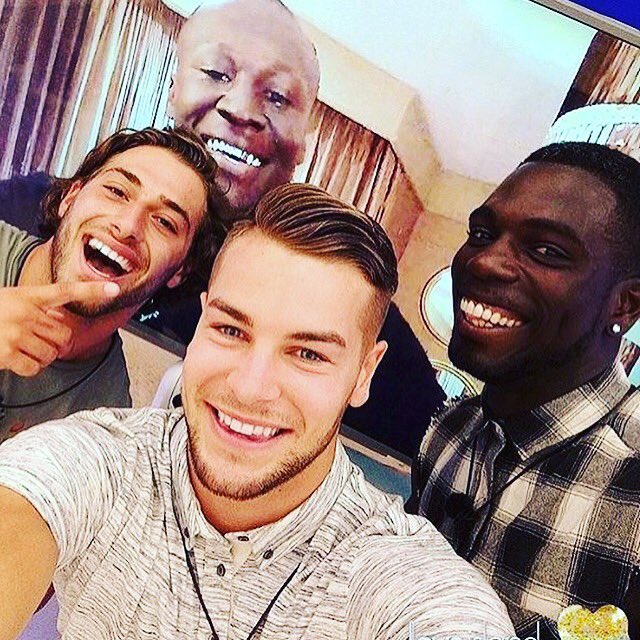 RUNKMC3's tweet photo. @Stormzy1 ft @Runkmc3 - Banter #uksnextnumber1 @LoveIsland #runkmc #loveisland #kem #chris https://t.co/MmqLXdyUue
