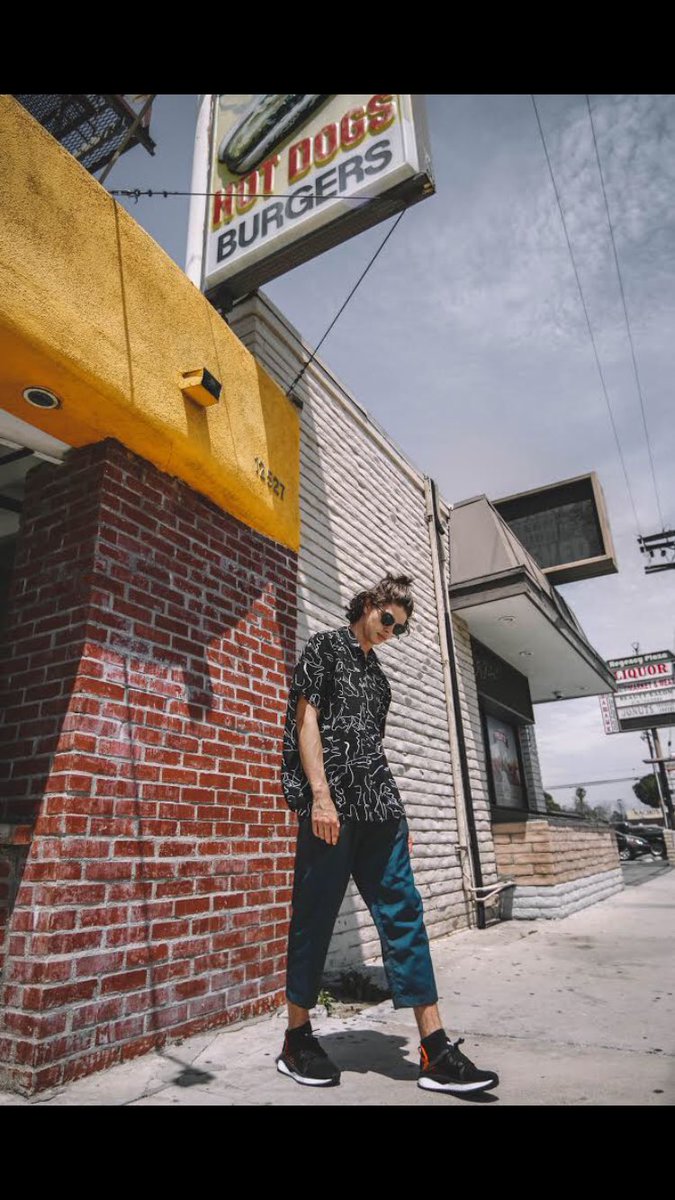 Ian_Eastwood's tweet photo. the new @PUMA tsugi ni. this black and orange color way is heat. cop ‘em at @journeys. #Tsugi #NetFit #ad #sponsored 📸: @HughAparente https://t.co/8X4F2SLZWh