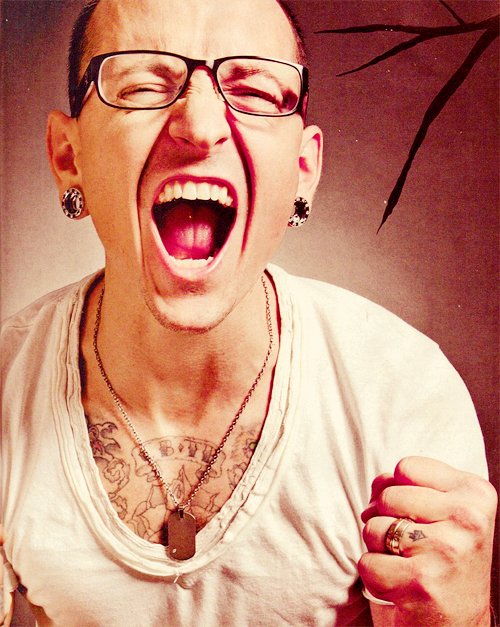 SancYeni's tweet photo. Siempre recordaremos sus letras y como llegan a nuestro ser. #chesterbennington "Linkin Park" https://t.co/Ic1v1jNGof