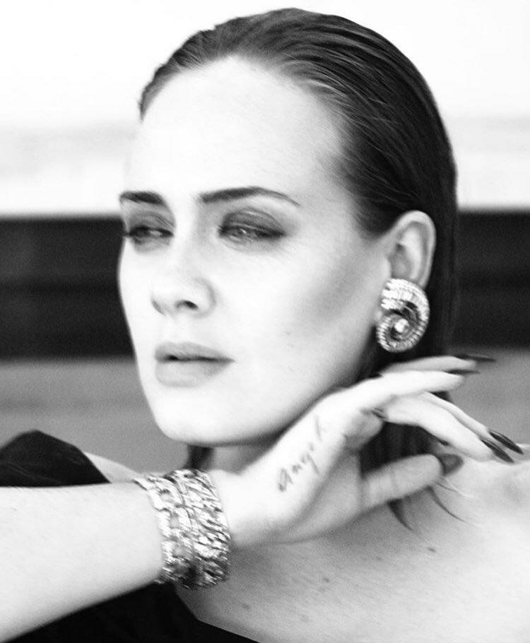 besttofadele's tweet image. a woman.